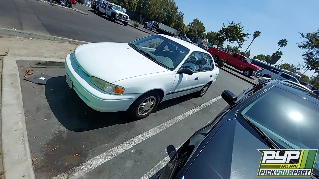 Photo of 2001 Chevrolet Prizm