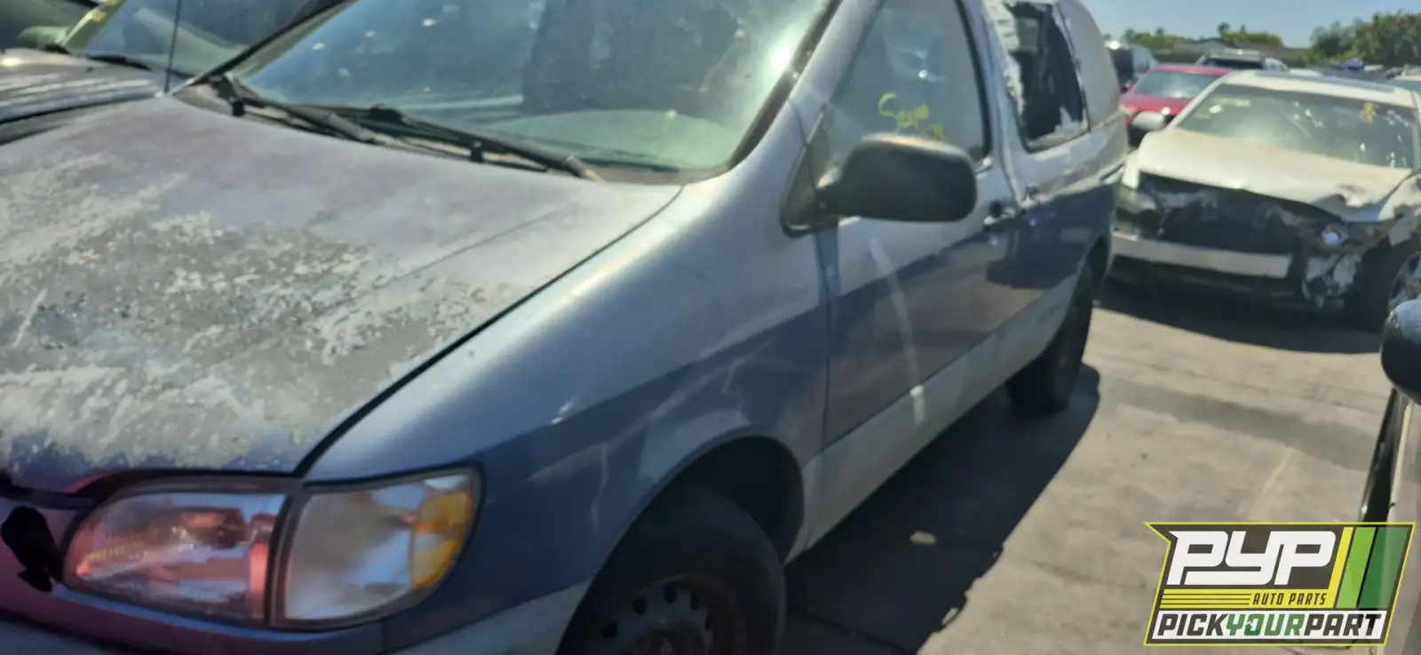 Photo of 1999 Toyota Sienna