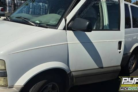 Photo of 2004 Chevrolet Astro