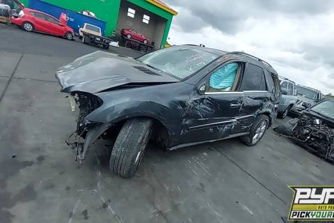 Photo of 2011 Mercedes-Benz Ml350