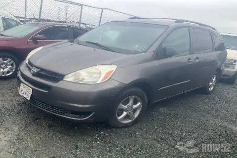 Photo of 2005 Toyota Sienna