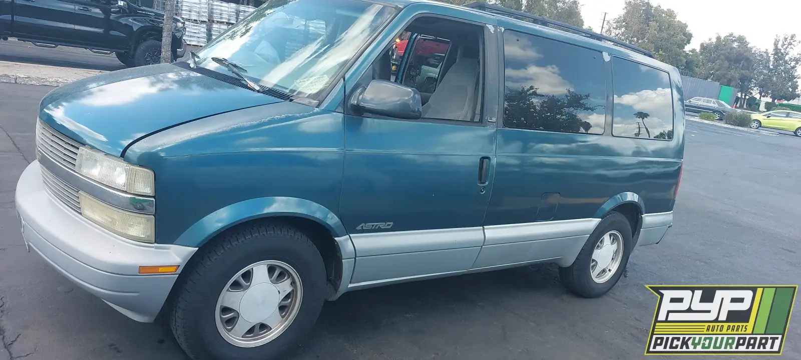 Photo of 1997 Chevrolet Astro