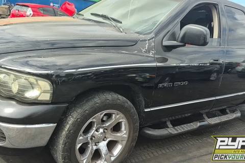Photo of 2002 Dodge Ram 1500