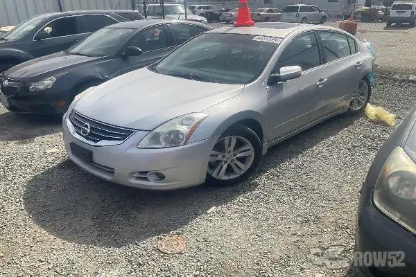 Photo of 2011 Nissan Altima