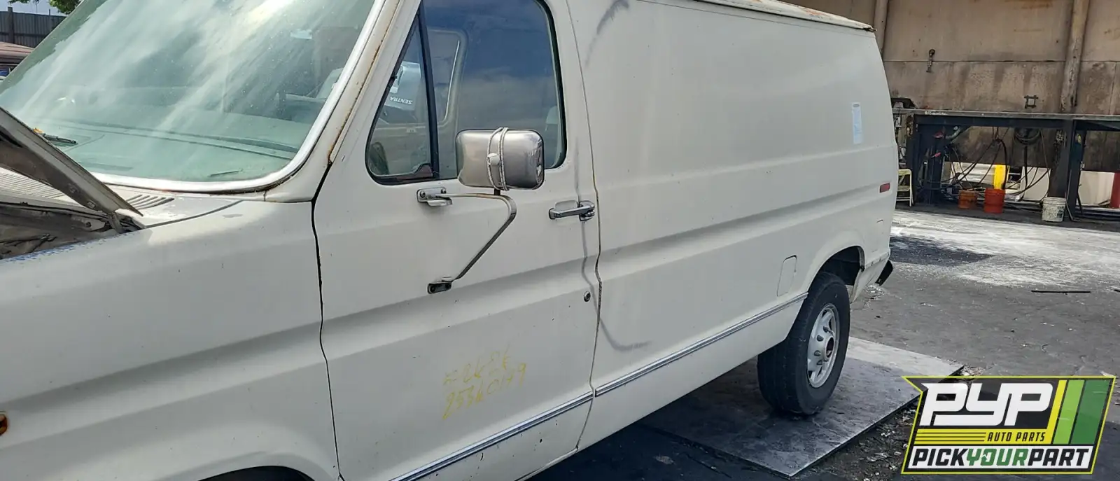 Photo of 1991 Ford E-250 Econoline