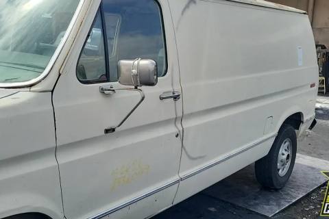 Photo of 1991 Ford E-250 Econoline