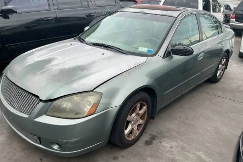 Photo of 2005 Nissan Altima