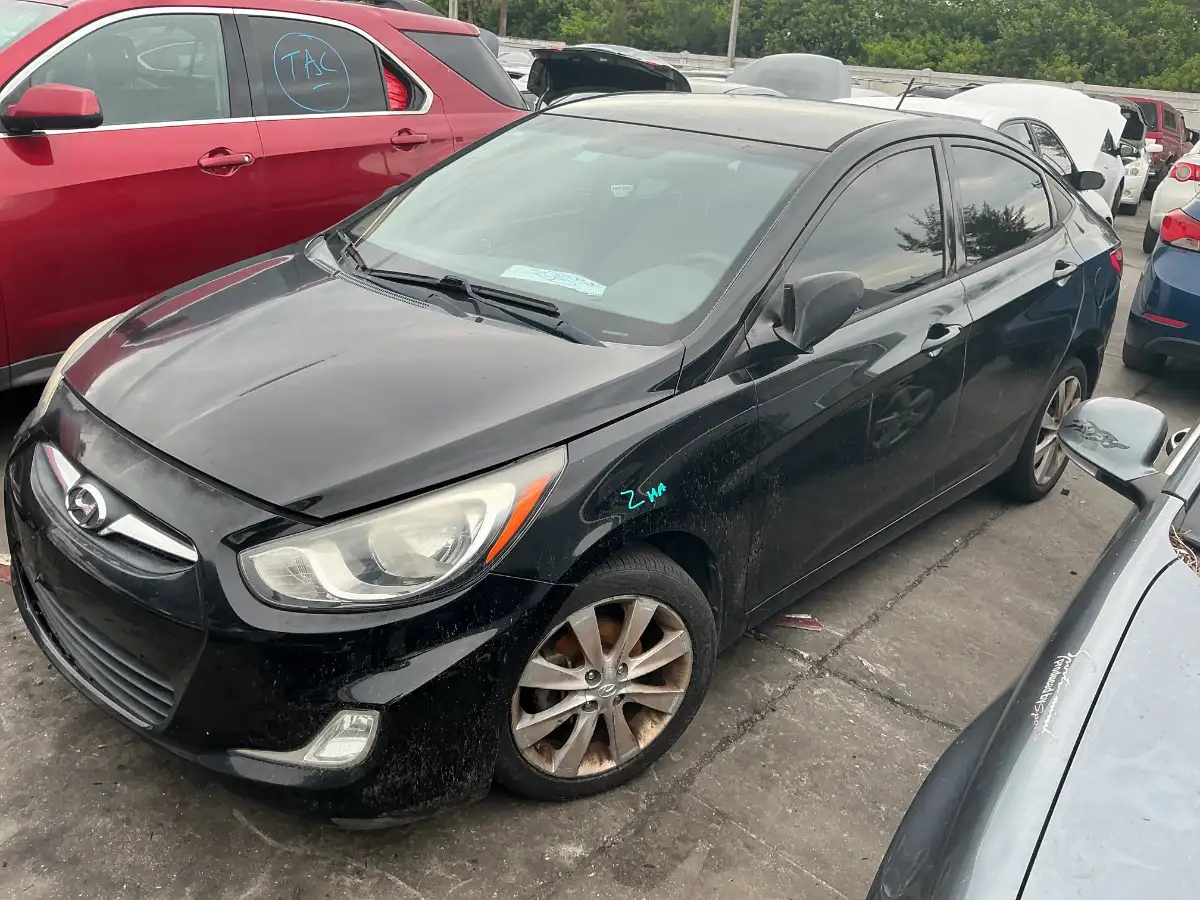 Photo of 2013 Hyundai Accent
