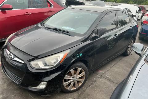 Photo of 2013 Hyundai Accent