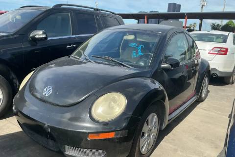 Photo of 2010 Volkswagen New Beetle