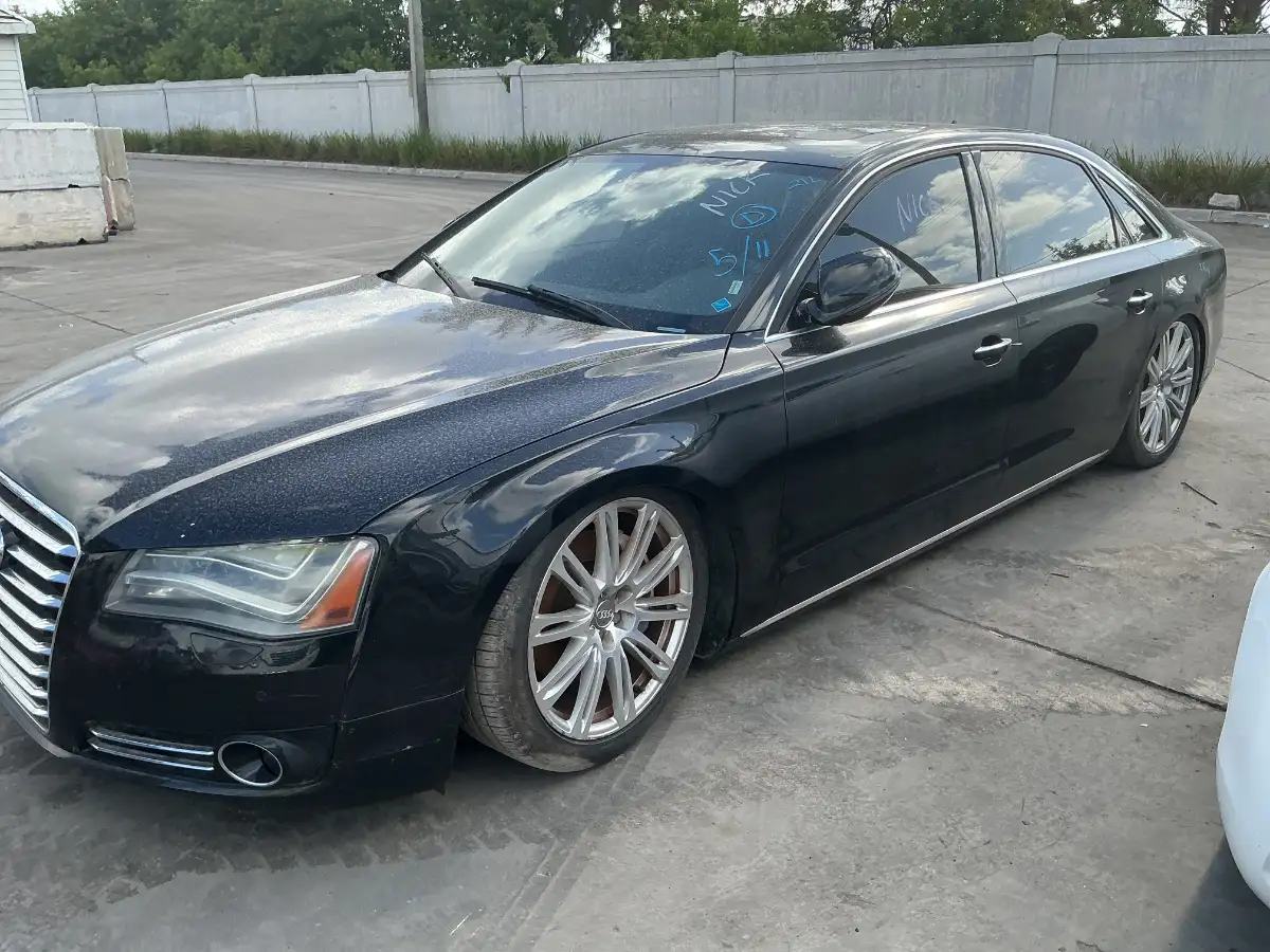 Photo of 2014 Audi A8
