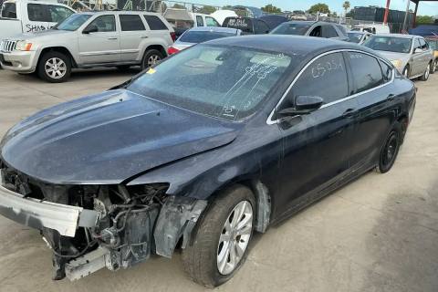 Photo of 2017 Chrysler 200