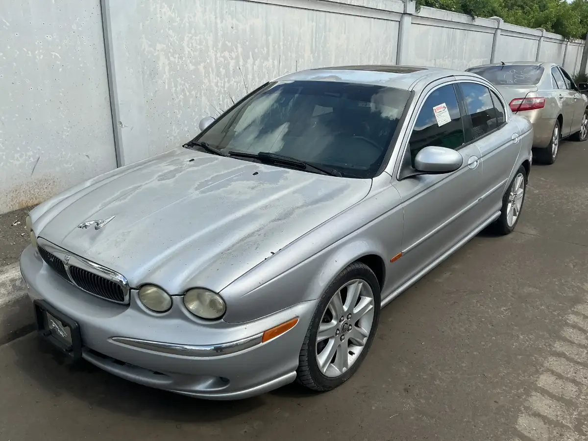 Photo of 2003 Jaguar X-Type