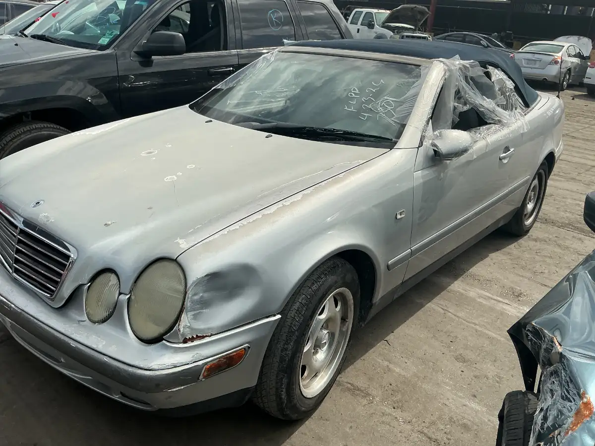Photo of 1999 Mercedes-Benz Clk-Class