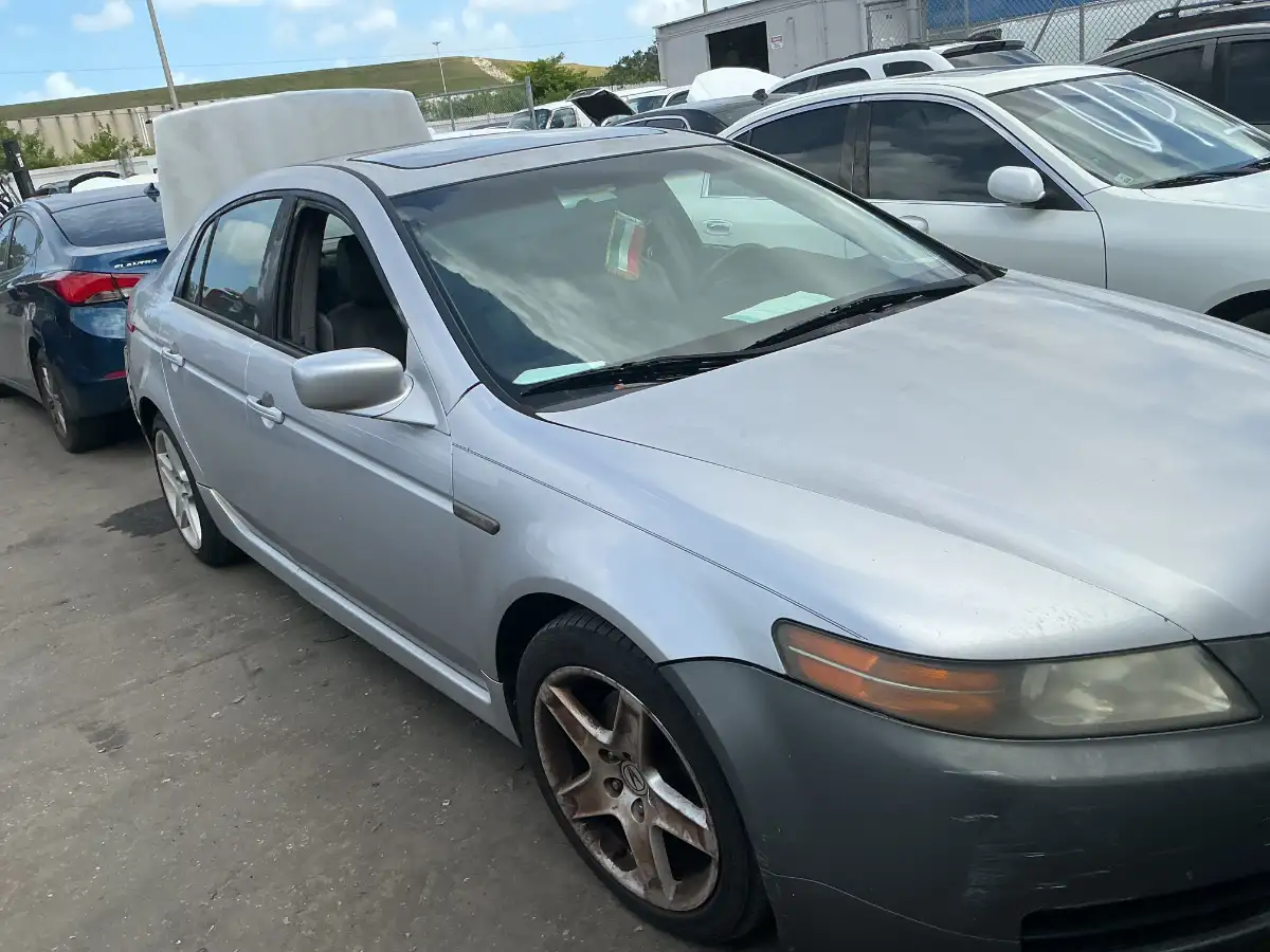 Photo of 2005 Acura Tl