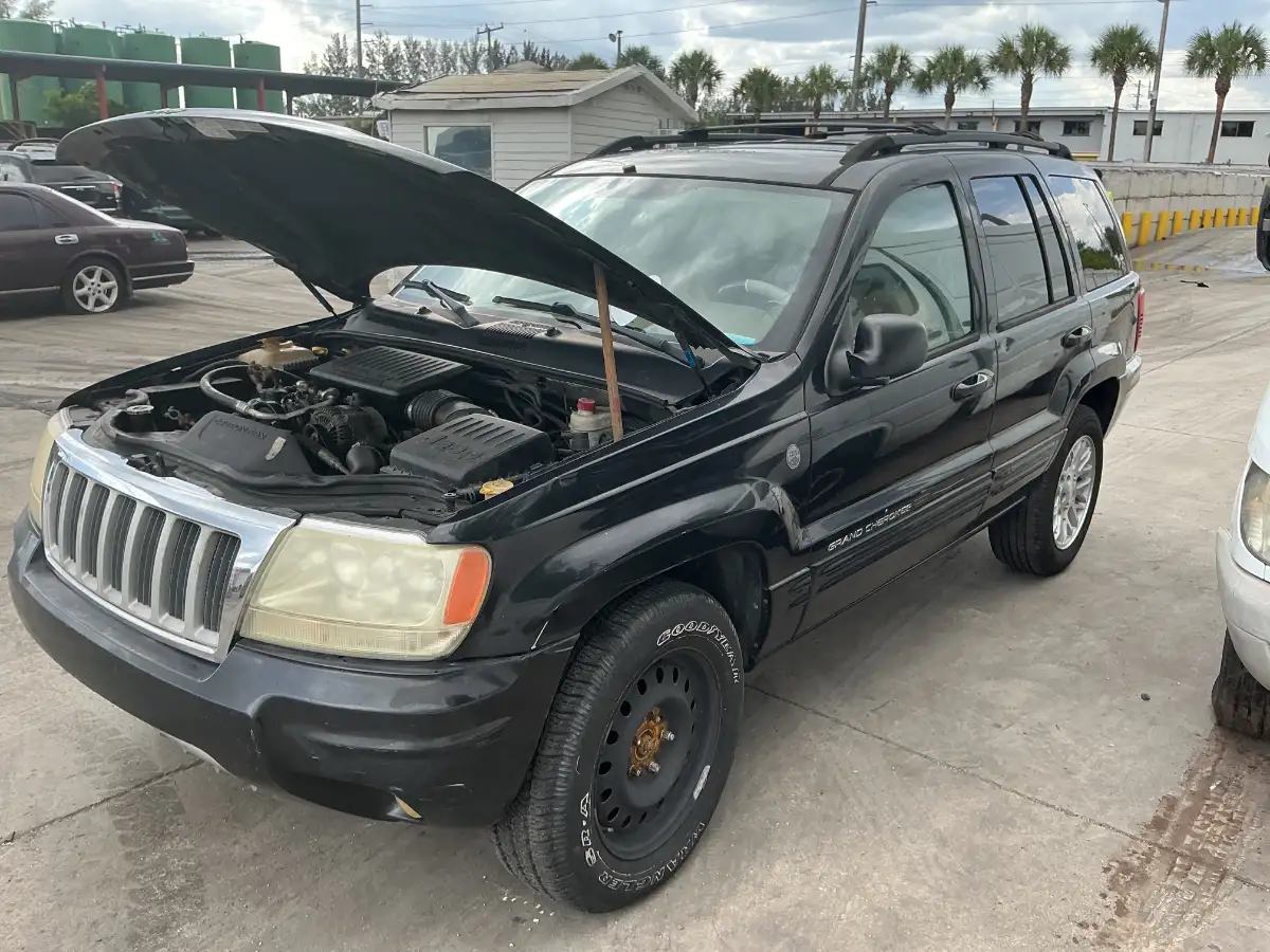 Photo of 2004 Jeep Grand Cherokee