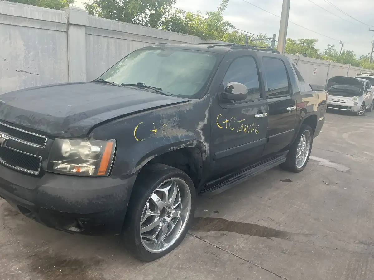 Photo of 2008 Chevrolet Avalanche