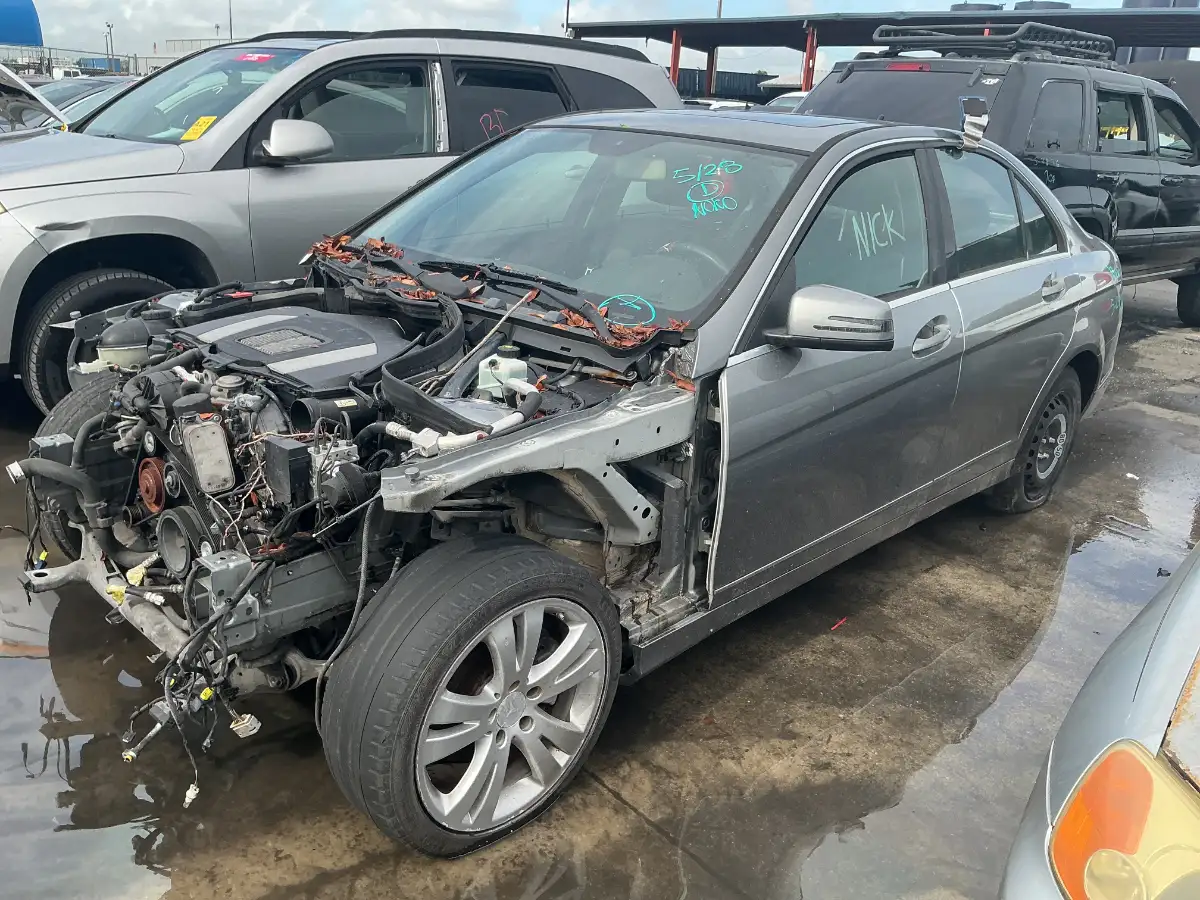 Photo of 2011 Mercedes-Benz C-Class