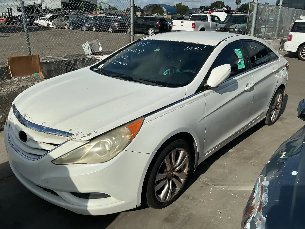 Photo of 2011 Hyundai Sonata