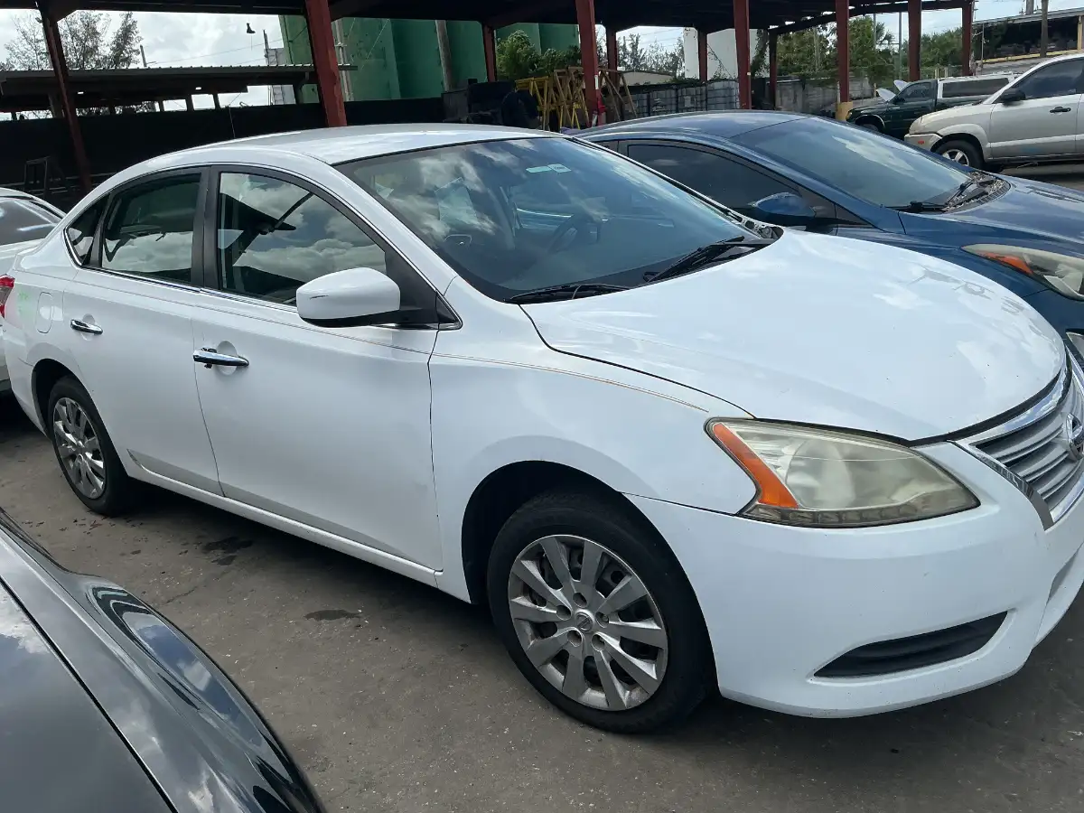 Photo of 2015 Nissan Sentra