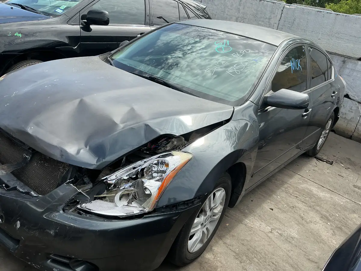 Photo of 2011 Nissan Altima