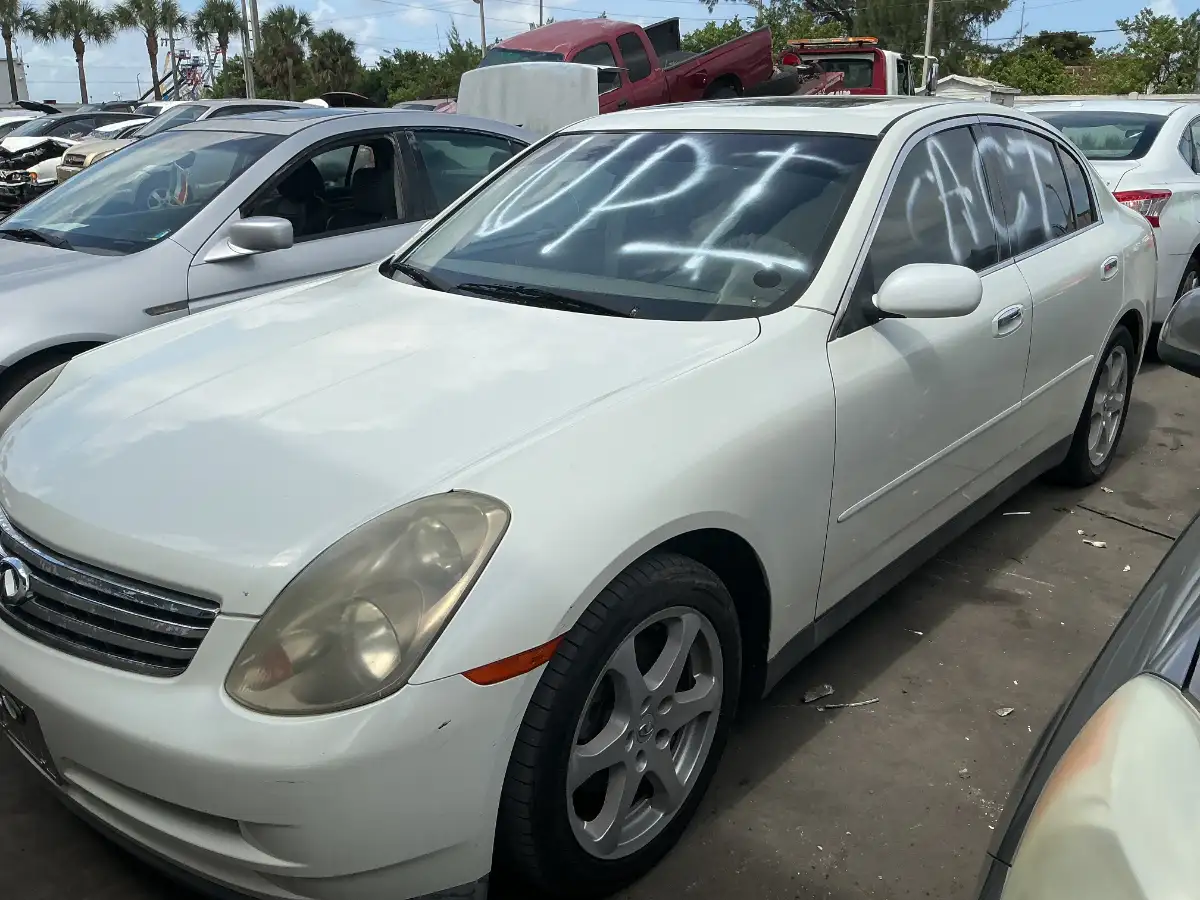 Photo of 2003 Infiniti G35