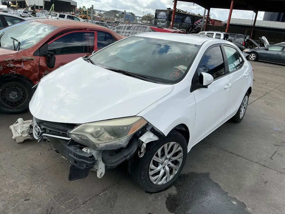 Photo of 2015 Toyota Corolla
