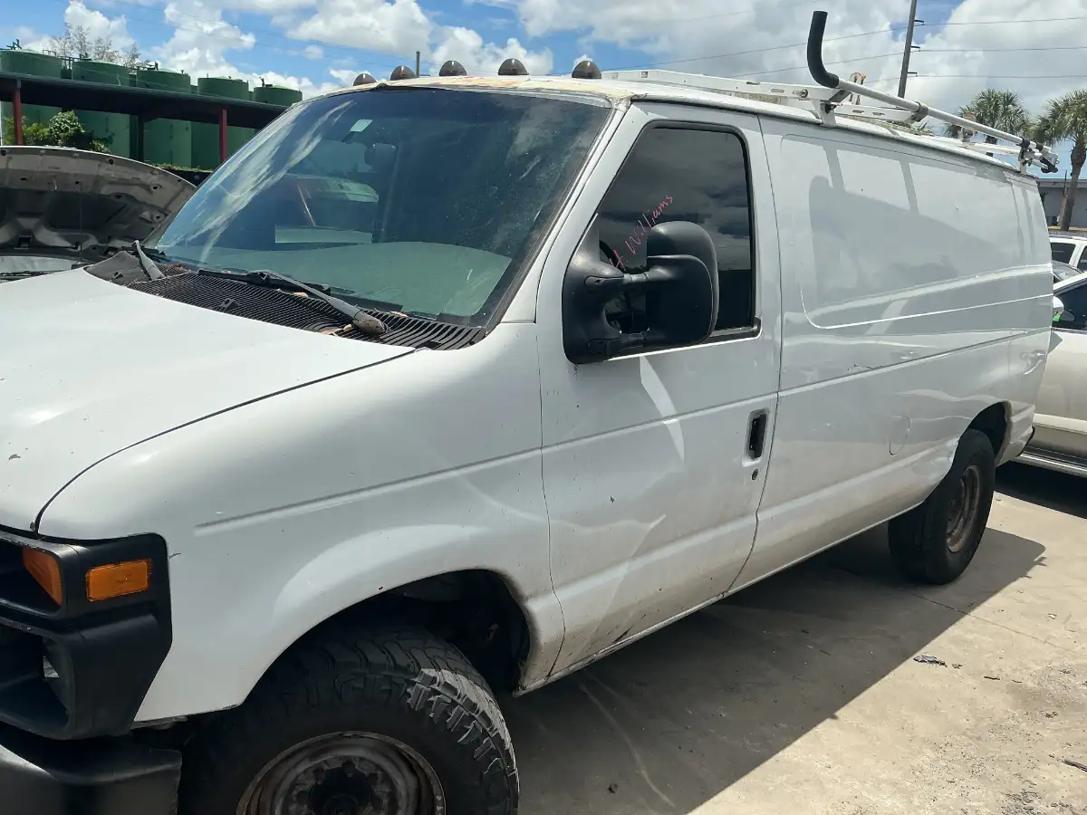 Photo of 2008 Ford Econoline