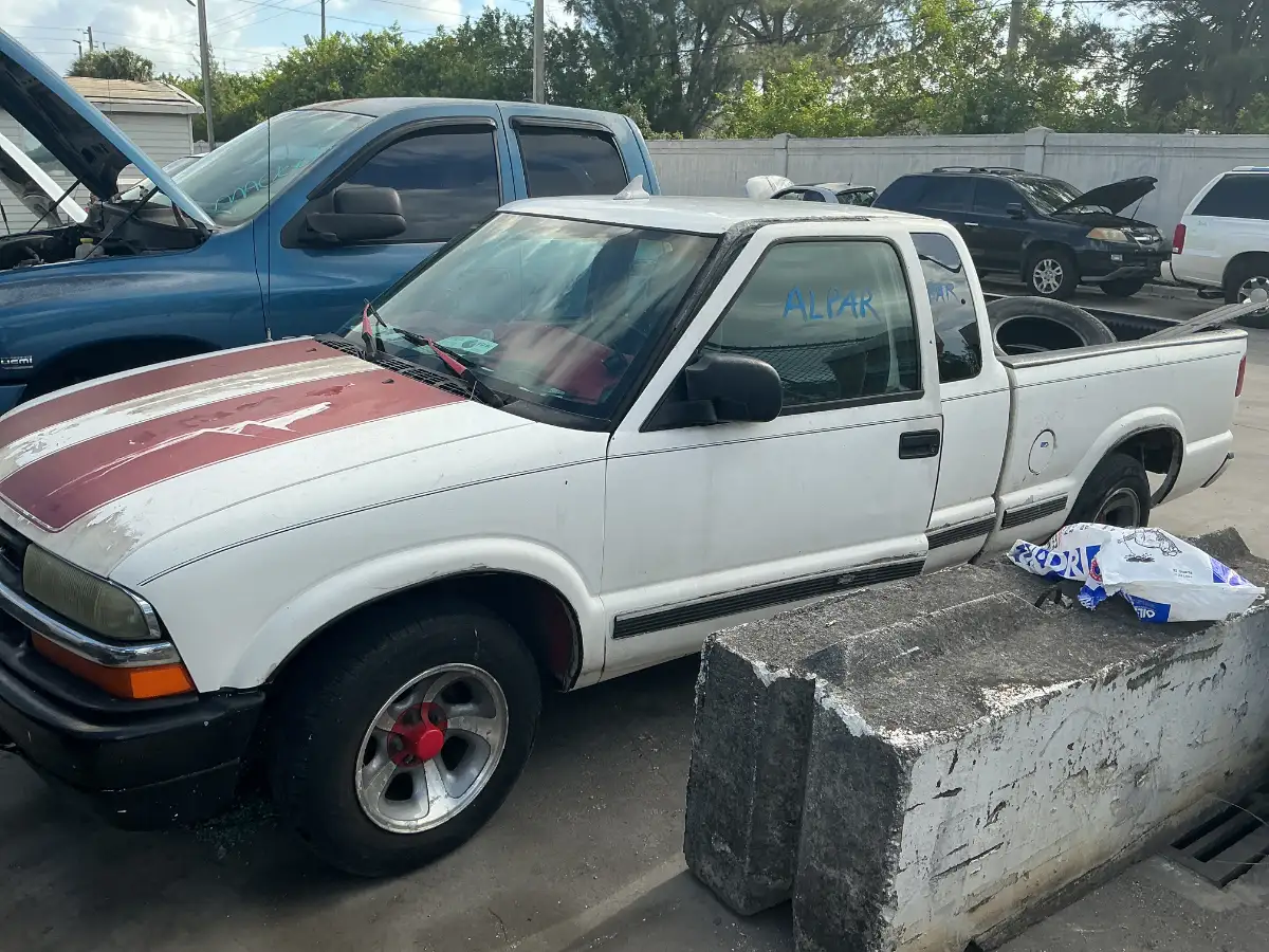 Photo of 2001 Chevrolet S10