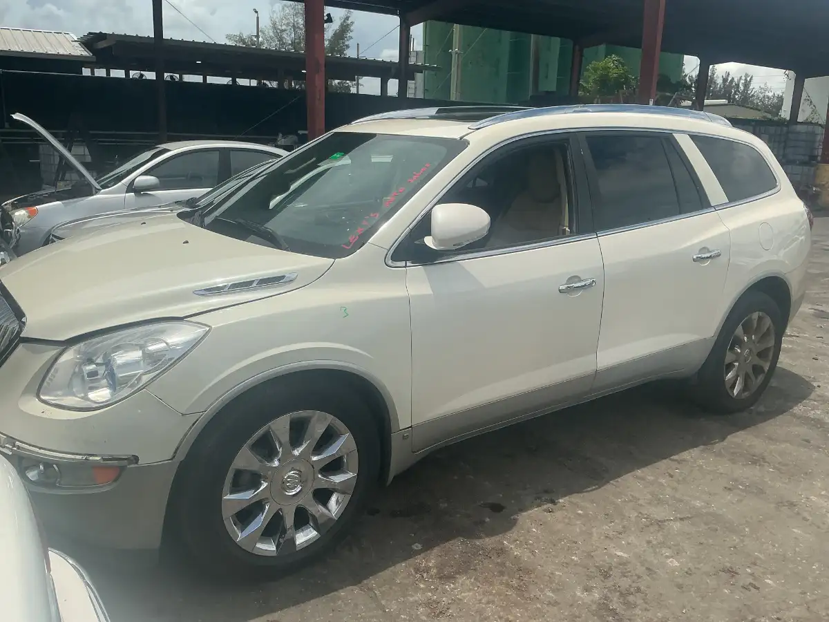 Photo of 2010 Buick Enclave
