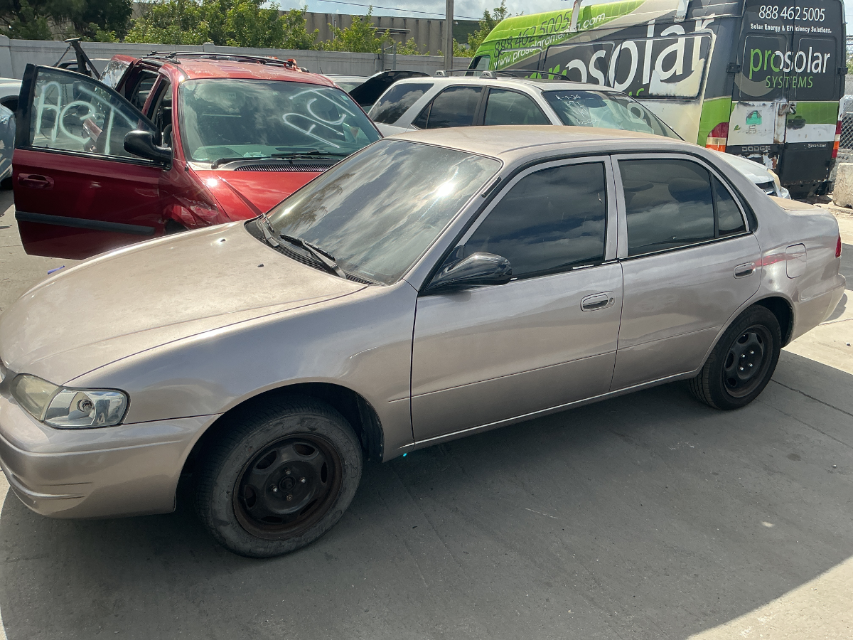 Photo of 1999 Toyota Corolla