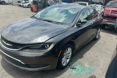 Photo of 2015 Chrysler 200