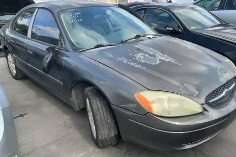 Photo of 2003 Ford Taurus