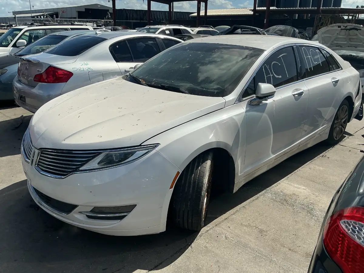 Photo of 2016 Lincoln Mkz
