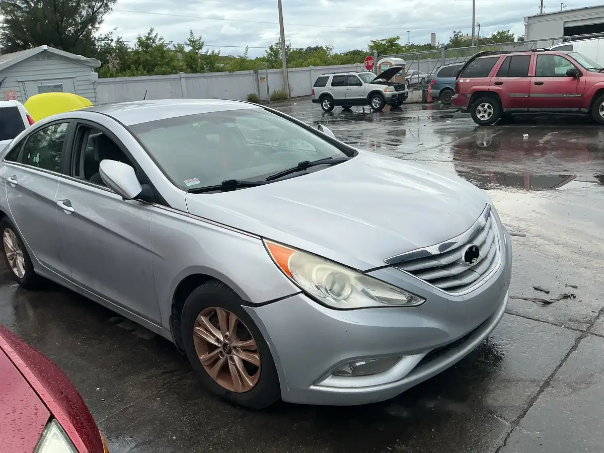 Photo of 2013 Hyundai Sonata