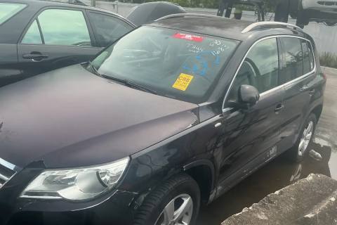 Photo of 2010 Volkswagen Tiguan