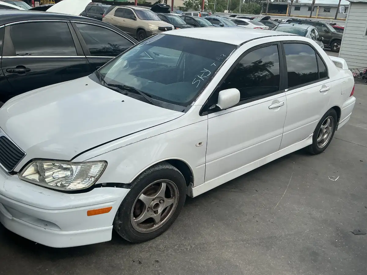 Photo of 2002 Mitsubishi Lancer