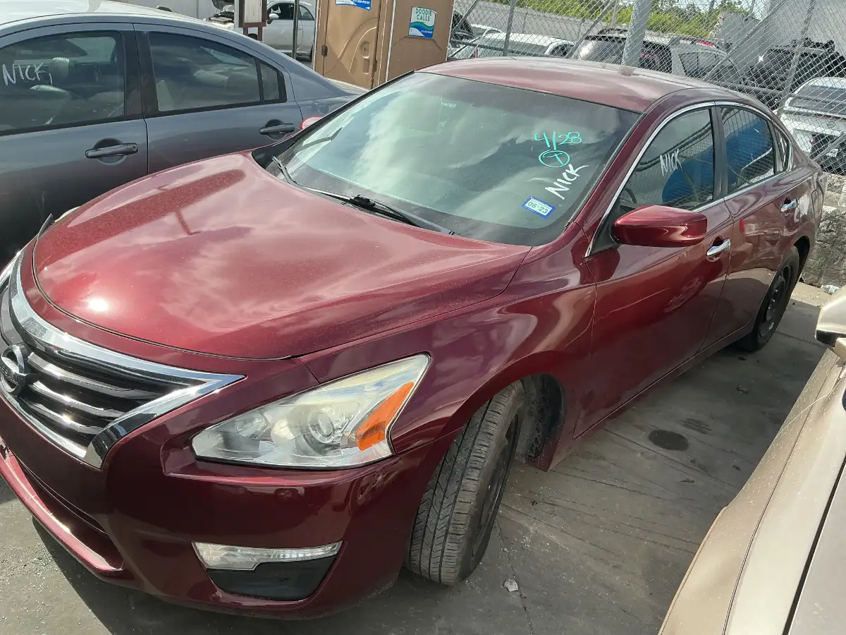 Photo of 2015 Nissan Altima