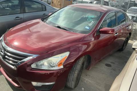 Photo of 2015 Nissan Altima