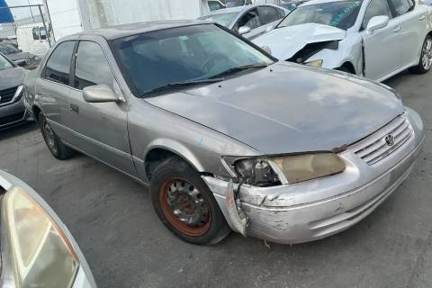 Photo of 2001 Toyota Camry