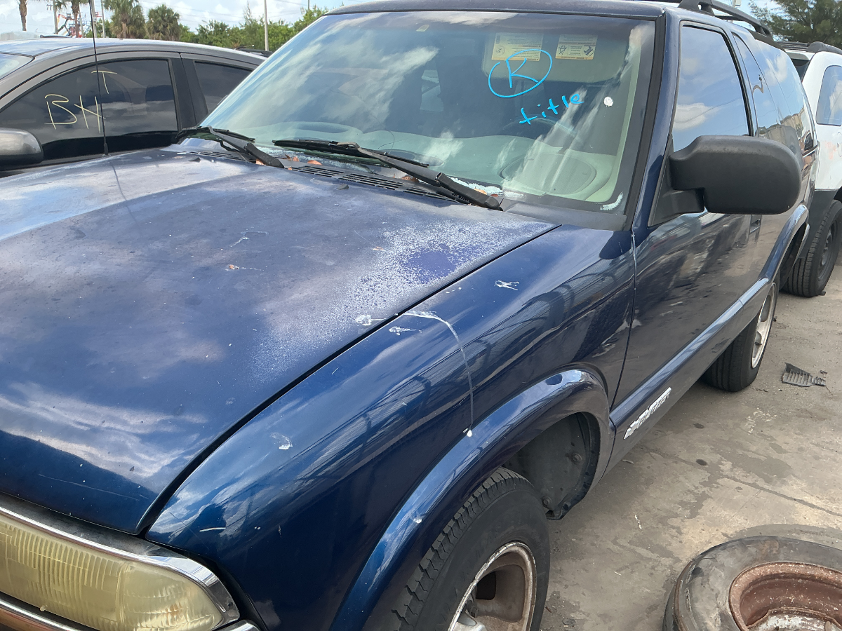Photo of 2003 Chevrolet Blazer