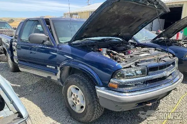 Photo of 2002 Chevrolet S10 Pickup