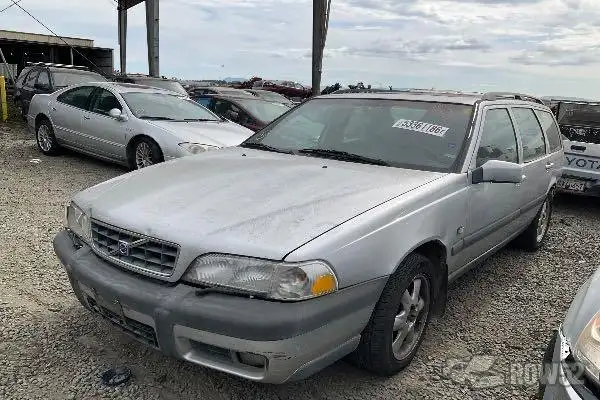 Photo of 2000 Volvo XC70