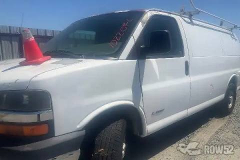 Photo of 2005 Chevrolet Express