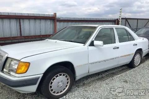 Photo of 1990 Mercedes-Benz 300