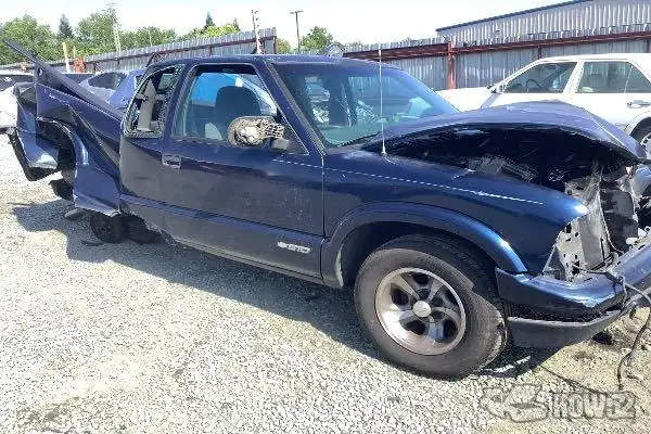 Photo of 2001 Chevrolet S10 Pickup
