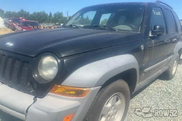 Photo of 2005 Jeep Liberty