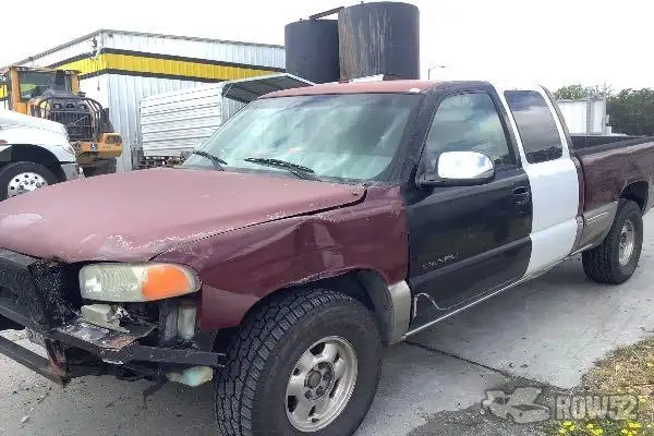 Photo of 2000 GMC Sierra 1500