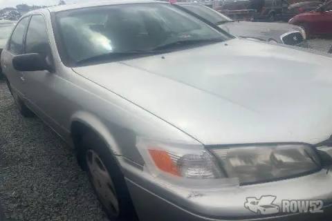 Photo of 2000 Toyota Camry