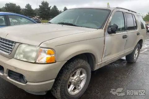 Photo of 2004 Ford Explorer